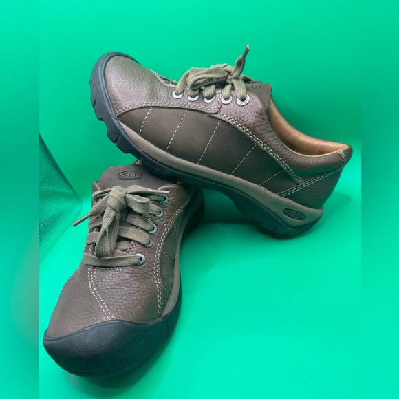 Keen Women's Presidio II Walking Hiking Shoe Brown Leather Outdoor soft toe sz 7 - Picture 1 of 6